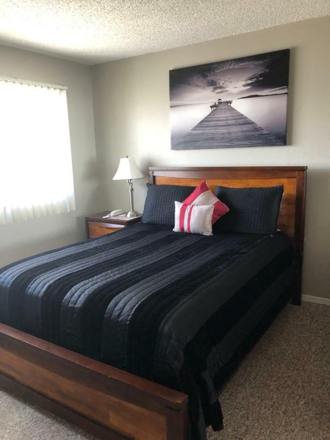 Anchorage Uptown Suites Exteriör bild