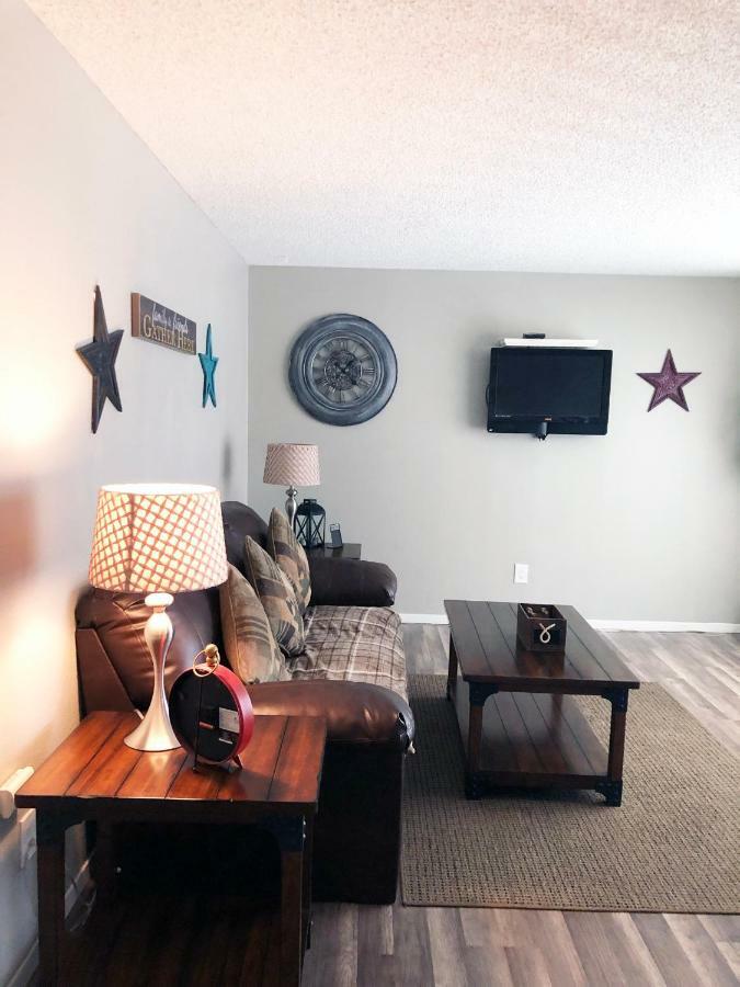 Anchorage Uptown Suites Exteriör bild
